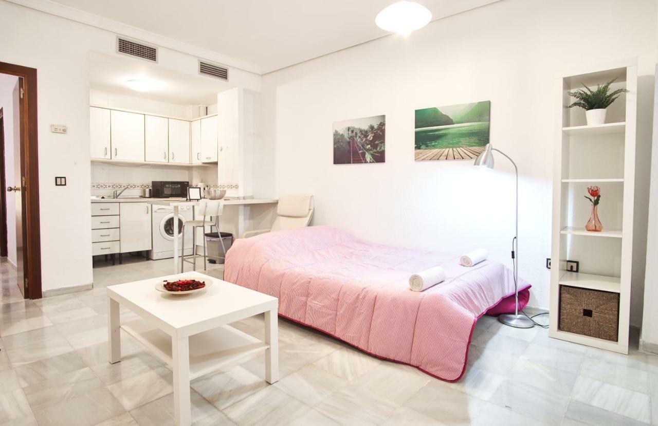 Pureza Oasis Suite Севилья Экстерьер фото